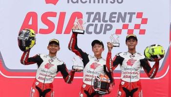 Jadi Kado HUT RI, Pebalap Binaan Astra Honda Kibarkan Merah,