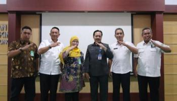 Jafri dan Bupati Beltim Kungker Ke RSUD Kabupaten Tulung Agung,,