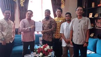 PANGKALPINANG, bangkaterkini.com - Ketua Dewan Perwakilan Rakyat Daerah (DPRD) Provinsi Kepulauan Bangka Belitung (Babel) Herman,