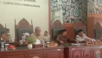 Ketua DPRD Pangkalpinang Pimpin Paripurna Empat Raperda Pemkot Pangkalpinang