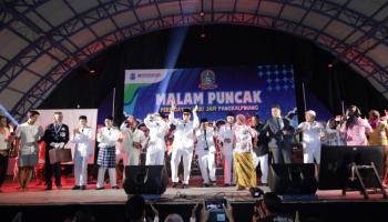 Meriah, Ribuan Masyarakat Ramaikan Peringatan Malam Puncak Hari Jadi Kota,