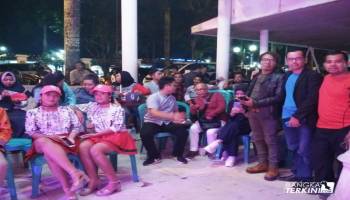 Yendri juga artis Babel, jadi harus kita dukung sepenuhnya. Jadi,
