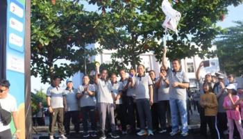 Pj Gubernur Suganda Lepas Peserta Run Race 10K HUT PT,