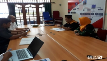 Kami mendesak Panwas untuk bekerja sesuai aturan yang ada, tapi,