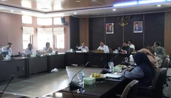 PANGKALPINANG, bangkaterkini.com - Beberapa pekan terakhir, Dua komoditi andalan Provinsi Kepulauan bangka belitung yakni sektor,
