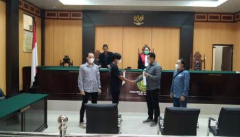 BANGKA TENGAH, bangkaterkini.com - Jumat (8/4/2022) bertempat di ruang sidang Prof. Syarifuddin, Pengadilan Negeri Koba,,