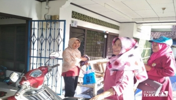 Kalo kebutuhan dapur naik harganya, kita perempuan ini pusing ngatur,
