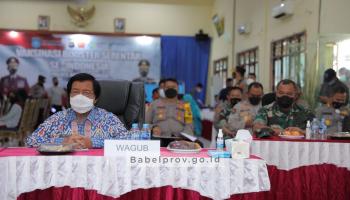 KOBA, bangkaterkini.com - Wakil Gubernur Kepulauan Bangka Belitung (Babel), Abdul Fatah bersama Forkopimda menghadiri sekaligus,