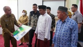 Serahkan Santunan JKK dan JKM Untuk Para Guru Ngaji, Molen,
