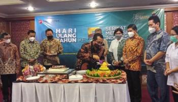 JAKARTA - Tampil di HUT SMSI ke-5, Prof. Yuddy Apresiasi,