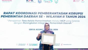Terima Penghargaan dari KPK, Ini Pesan Pj Lusje ke ASN,