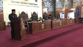 Wali Kota Molen Sampaikan Tanggapan Dua Raperda Ke DPRD Pangkalpinang