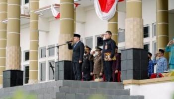 PANGKALPINANG - Wali Kota Pangkalpinang Jadi Inspektur Upacara Hari Sumpah,