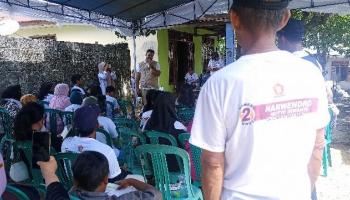 Warga Desa Air Belo Sambut Hangat, Caleg DPR RI Dapil,
