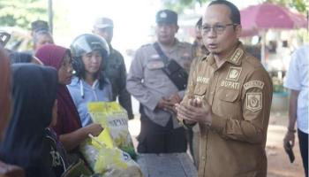 BANGKA TENGAH, BANGKATERKINI  - Pemerintah Kabupaten Bangka Tengah (Pemkab Bateng) melalui Dinas Perindustrian, Perdagangan, Koperasi,,