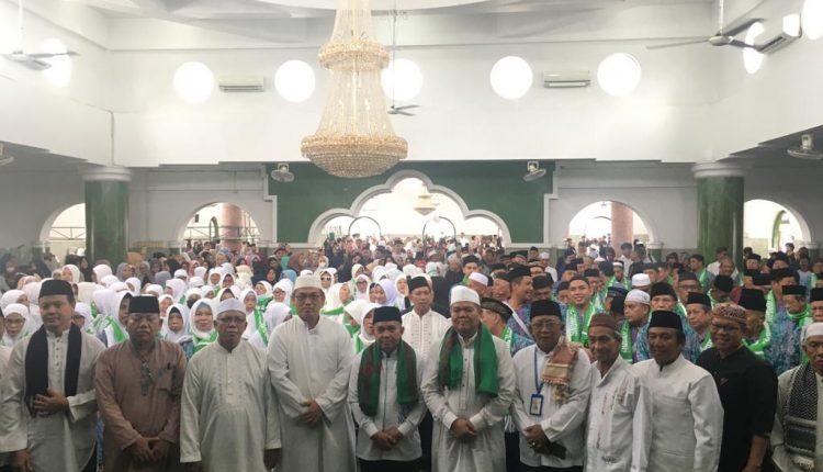 Wali Kota Maulan Aklil Lepas 276 Jamaah Calon Haji Dari Kota Pangkalpinang