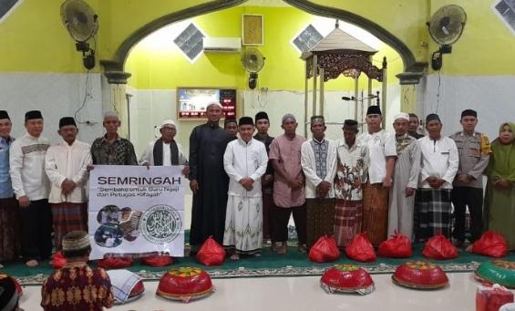 Wali Kota Pangkalpinang dan BKPRMI Salurkan Bantuan untuk Guru Ngaji