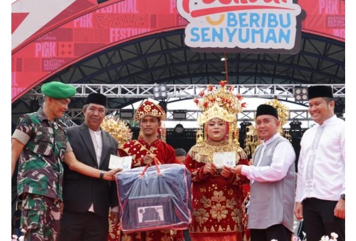Walikota Molen Hadiri Nikah Massal Di ATM Pangkalpinang